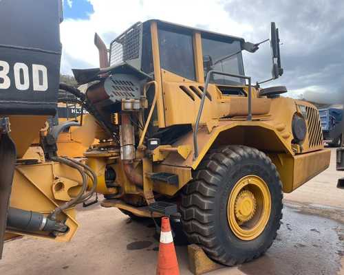 Caminhão Volvo Caçamba A30F 05/05 - Imagem 2