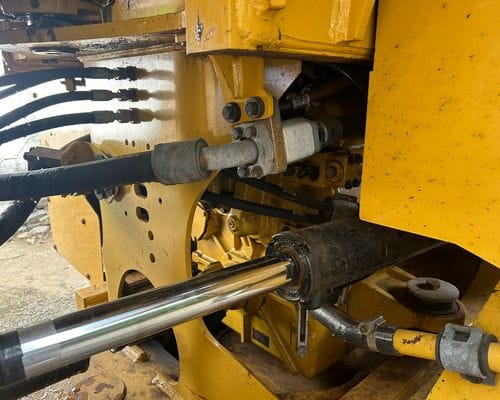 Pá carregadeira  Caterpillar 950L 19/19 - Imagem 8