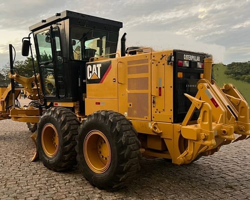 Motoniveladora Caterpillar 140K 19/19 - Imagem 2