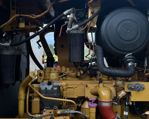 Motoniveladora Caterpillar 140K 19/19 - Imagem 3