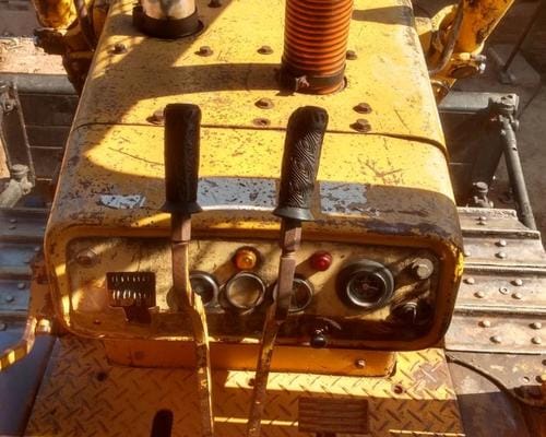 Trator de Esteiras Komatsu  D50 93/93 - Imagem 4