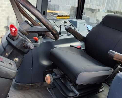 Trator New Holland T7040 13/13 - Imagem 9