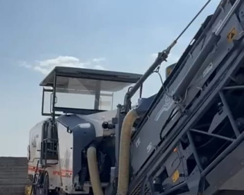 Fresadora de Asfalto Wirtgen W 200 I 14/14 - Imagem 2