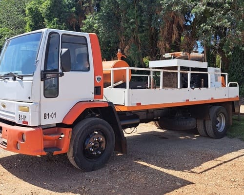 Caminhão Ford Bomba Lança de Concreto 37M Cargo1317 03/03 - Imagem 3