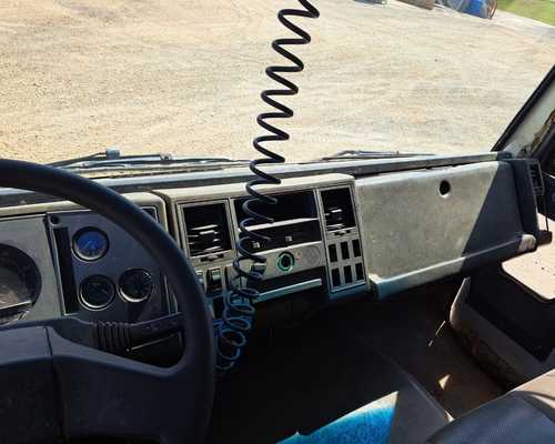 Caminhão Ford Bomba Lança de Concreto 37M Cargo1317 03/03 - Imagem 7