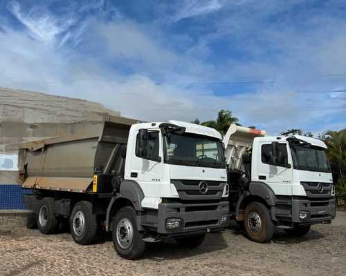 Caminhão Mercedes Benz Caçamba MB4144 19/20 - Imagem 5