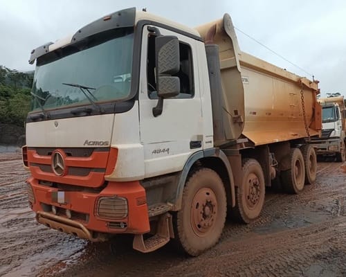 Caminhão Mercedes Benz Caçamba MB4844 14/14 - Imagem 1