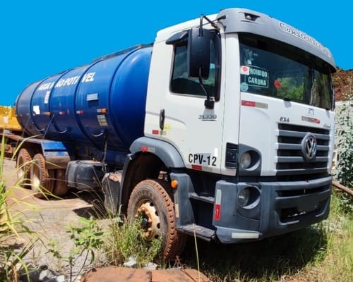 Caminhão Volkswagen Pipa VW 31330 13/13 - Imagem 1