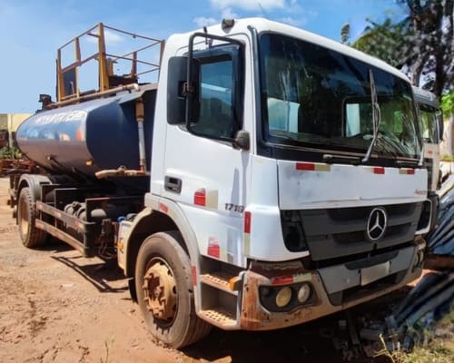 Caminhão Mercedes Benz Pipa MB1719 12/12 - Imagem 8
