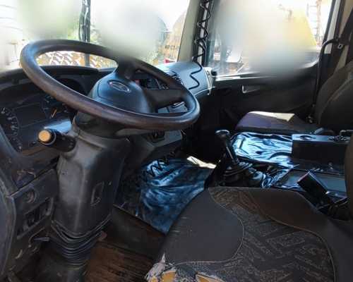 Caminhão Mercedes Benz Pipa MB1719 12/12 - Imagem 9