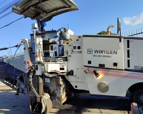 Fresadora de Asfalto Wirtgen W100 18/19 - Imagem 1
