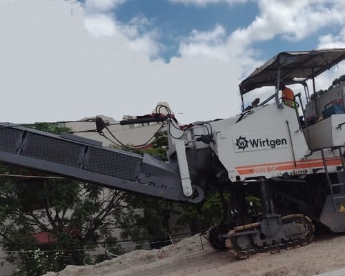 Fresadora de Asfalto Wirtgen 2000DC 00/00 - Imagem 2