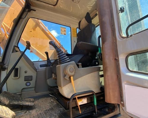 Escavadeira Hyundai R210LC-7 10/10 - Imagem 18
