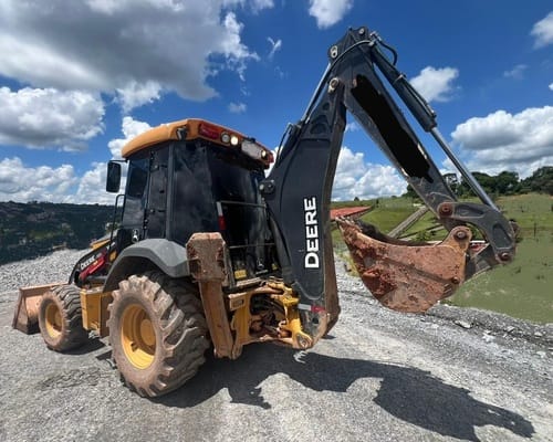 Retroescavadeira John Deere 310 L 22/22 - Imagem 2