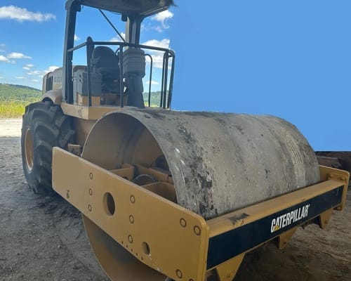 Rolo compactador Caterpillar CS533E 03/03 - Imagem 1