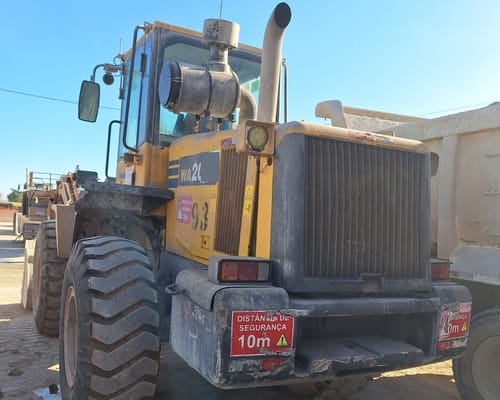 Pá carregadeira  Komatsu WA200 20/20 - Imagem 2