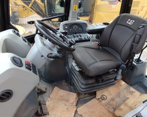 Retroescavadeira Caterpillar 416F2 19/19 - Imagem 6