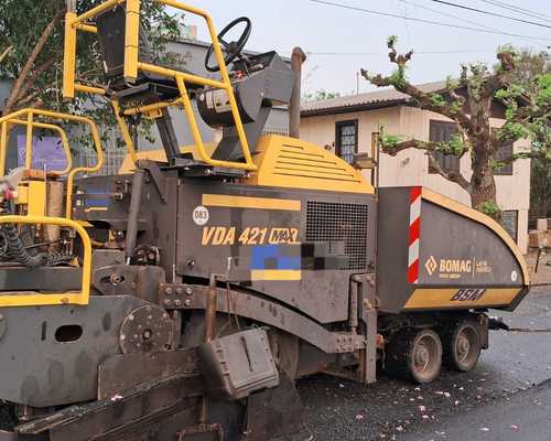 Vibroacabadora Bomag VDA 421 21/21 - Imagem 6