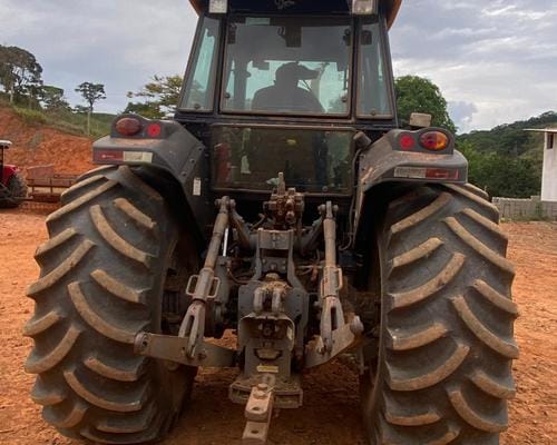 Trator Valtra BH165 14/14 - Imagem 3