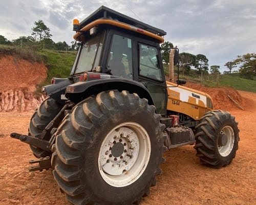 Trator Valtra BH165 14/14 - Imagem 9