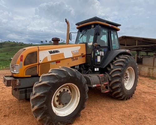 Trator Valtra BH165 14/14 - Imagem 10