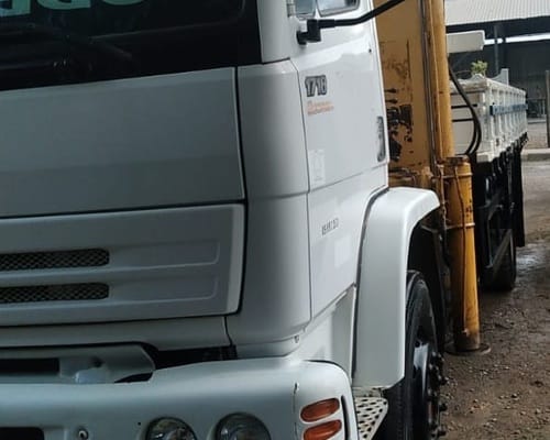 Caminhão Mercedes Benz Munck MB1718 10/10 - Imagem 1