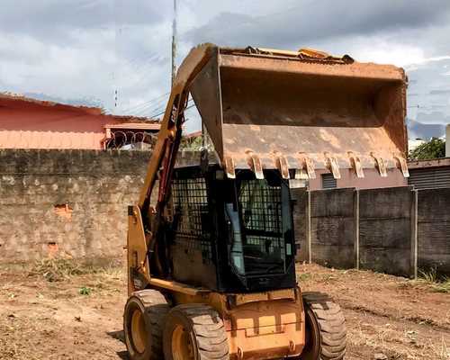 Mini Carregadeira Caterpillar 226 12/12 - Imagem 2