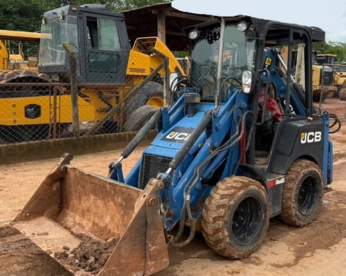 Mini Retroescavadeira JCB 1CX 11/11 - Imagem 2