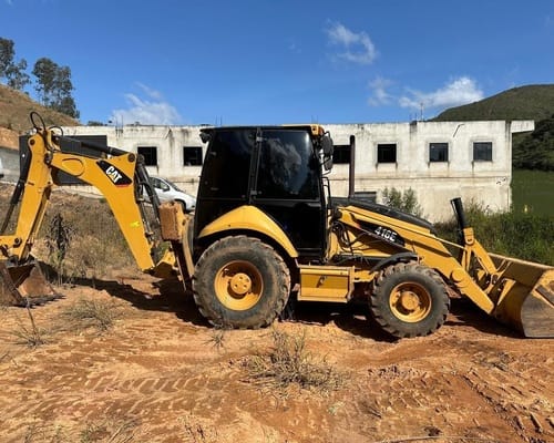 Retroescavadeira Caterpillar 416E 16/16 - Imagem 1