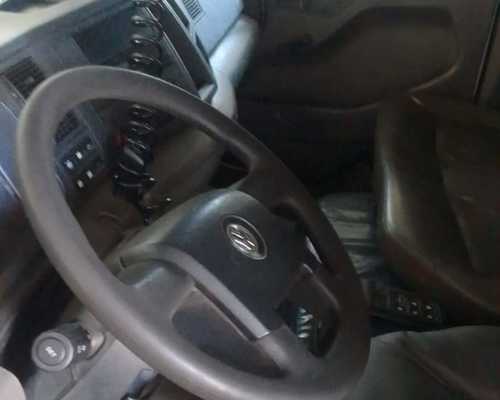 Caminhão Volkswagen Compactador de lixo VW 24260 18/18 - Imagem 7