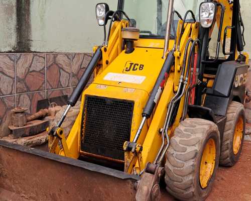 Mini Retroescavadeira JCB 1CX 12/12 - Imagem 1