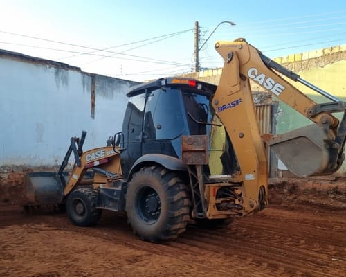 Retroescavadeira Case 580N 22/22 - Imagem 2