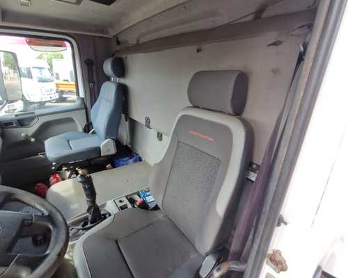 Caminhão Volkswagen Plataforma 24 250 12/12 - Imagem 14
