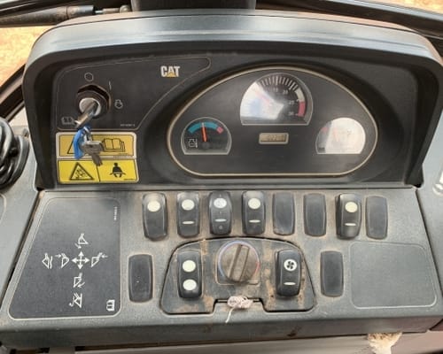 Retroescavadeira Caterpillar 416E 13/13 - Imagem 5
