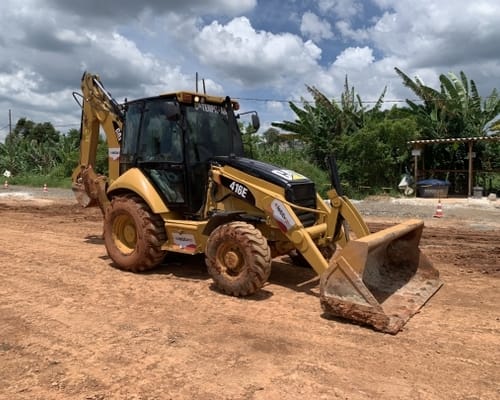 Retroescavadeira Caterpillar 416E 13/13 - Imagem 7