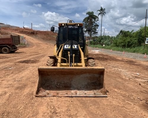 Retroescavadeira Caterpillar 416E 13/13 - Imagem 9
