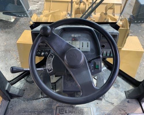 Pá carregadeira  Liugong  835 08/08 - Imagem 5
