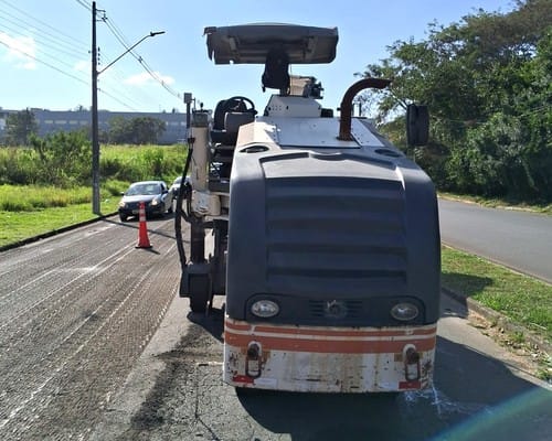Fresadora de Asfalto Wirtgen W100 11/11 - Imagem 2