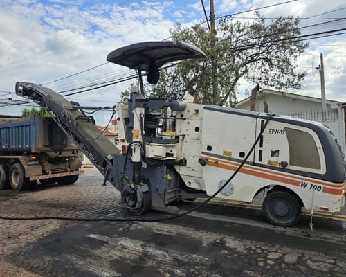 Fresadora de Asfalto Wirtgen W100 11/11 - Imagem 2