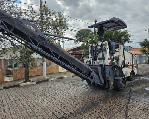 Fresadora de Asfalto Wirtgen W100 11/11 - Imagem 7