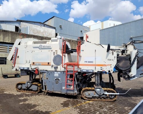 Fresadora de Asfalto Wirtgen W1900 07/07 - Imagem 4