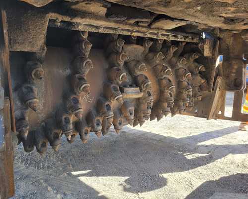 Fresadora de Asfalto Wirtgen W1900 07/07 - Imagem 4