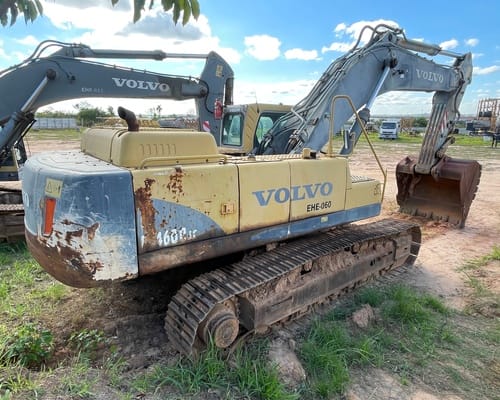 Escavadeira Volvo EC460 10/10 - Imagem 3