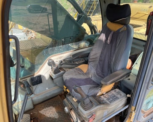 Escavadeira Volvo EC460 10/10 - Imagem 6