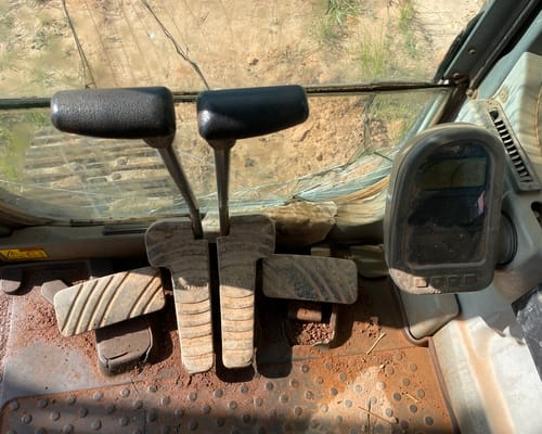 Escavadeira Volvo EC460 10/10 - Imagem 7