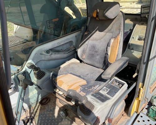 Escavadeira Volvo EC460 10/10 - Imagem 6
