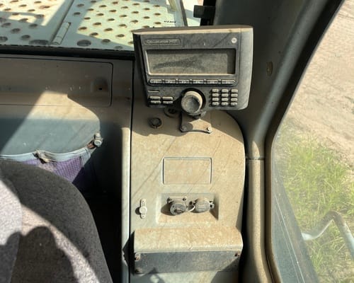 Escavadeira Volvo EC460 10/10 - Imagem 7