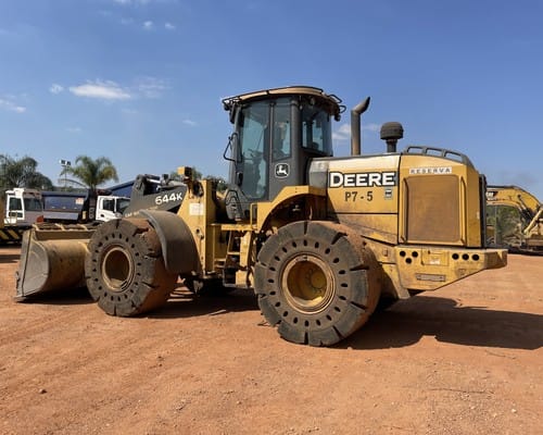 Pá carregadeira  John Deere 644K 16/16 - Imagem 2