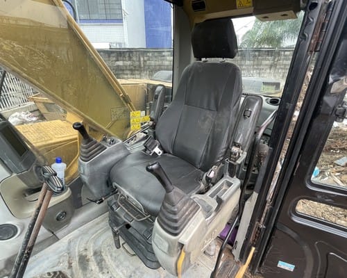 Escavadeira Caterpillar 320 DL 10/11 - Imagem 5