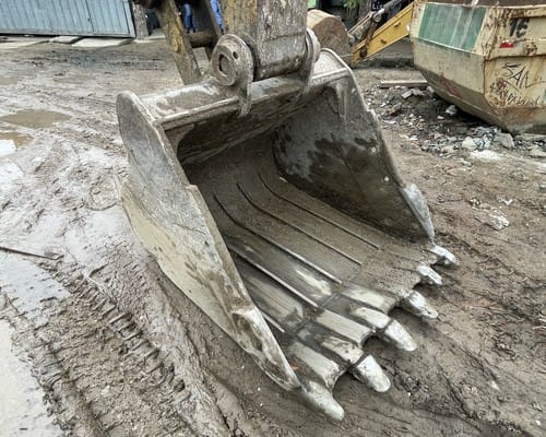 Escavadeira Caterpillar 320 DL 10/11 - Imagem 9